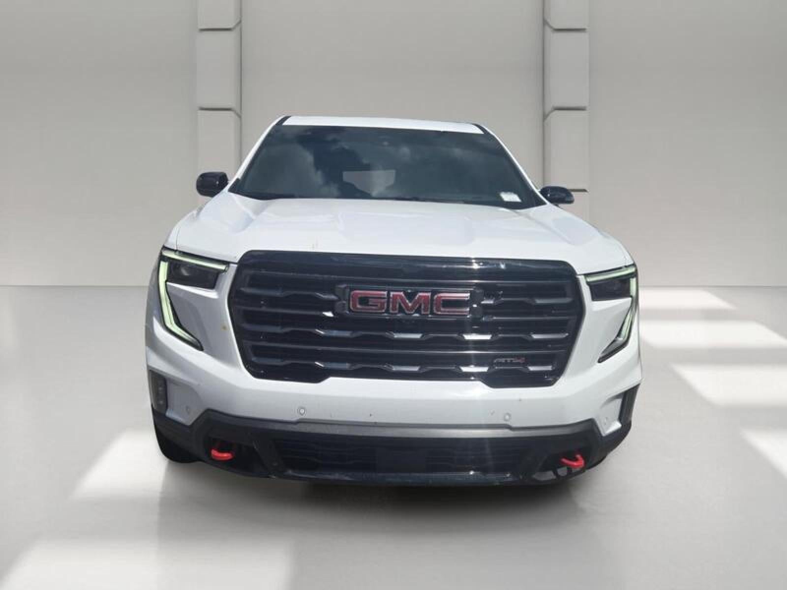 2024 GMC Acadia AT4