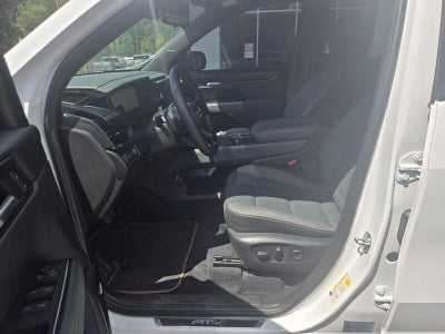 2024 GMC Acadia AT4