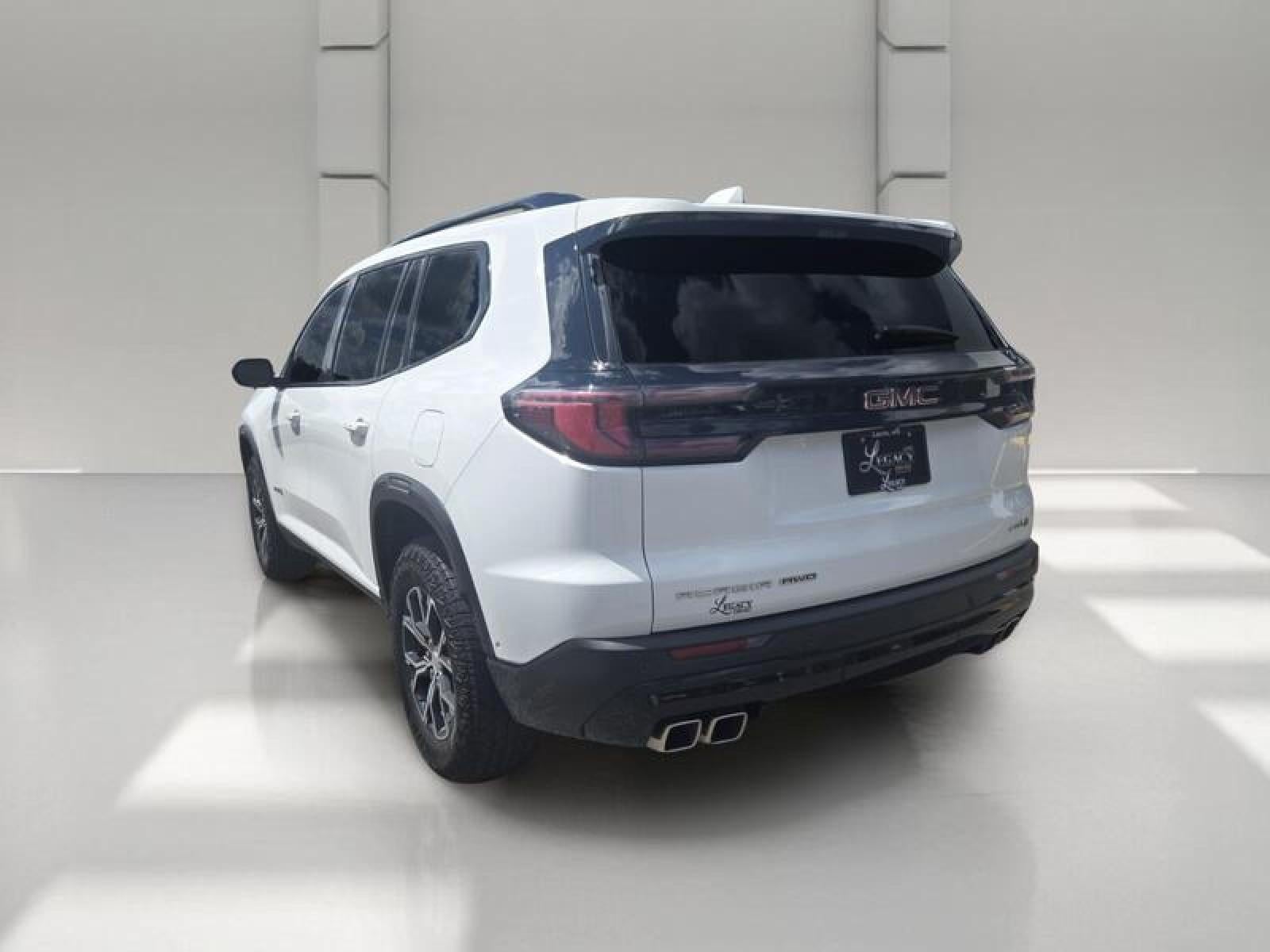 2024 GMC Acadia AT4