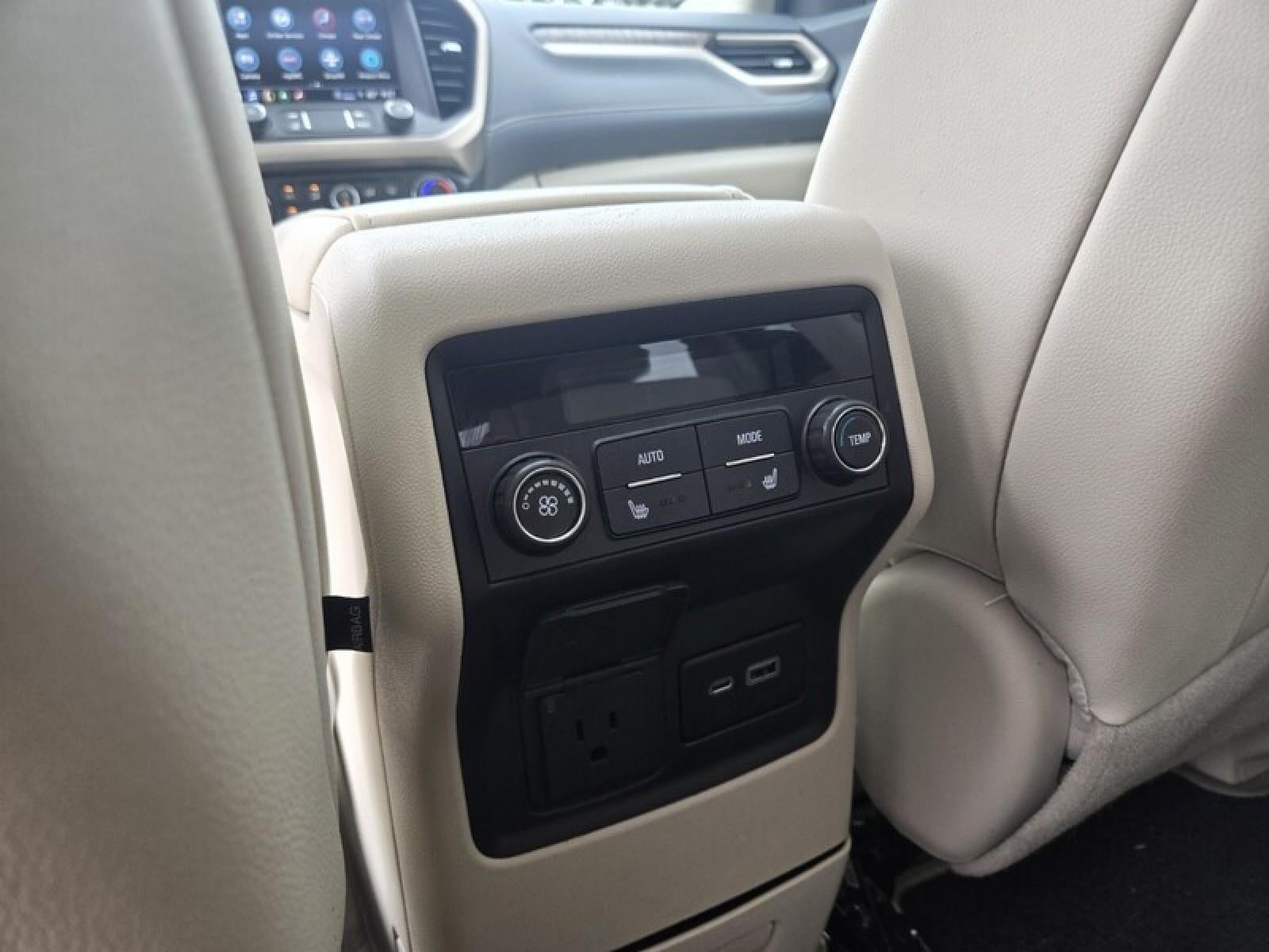 2022 GMC Acadia Denali