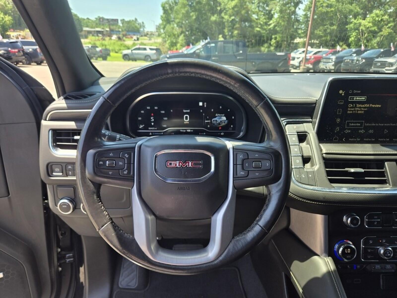 2022 GMC Yukon SLT