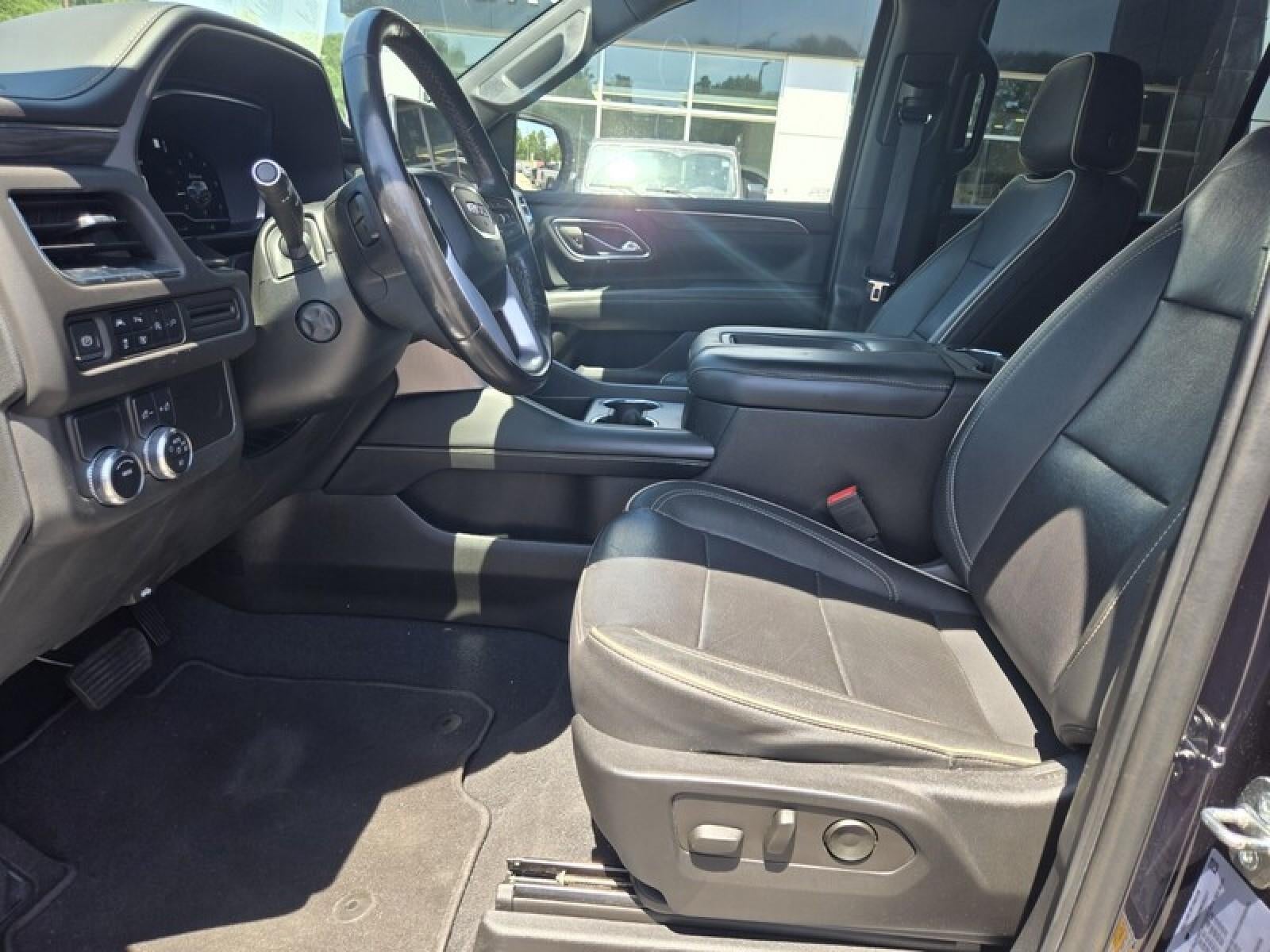 2022 GMC Yukon SLT - Photo 21