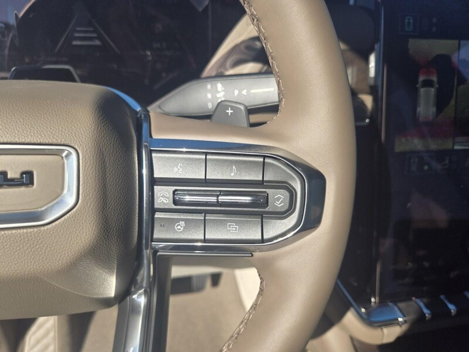 2027 GMC Yukon Denali - Photo 12