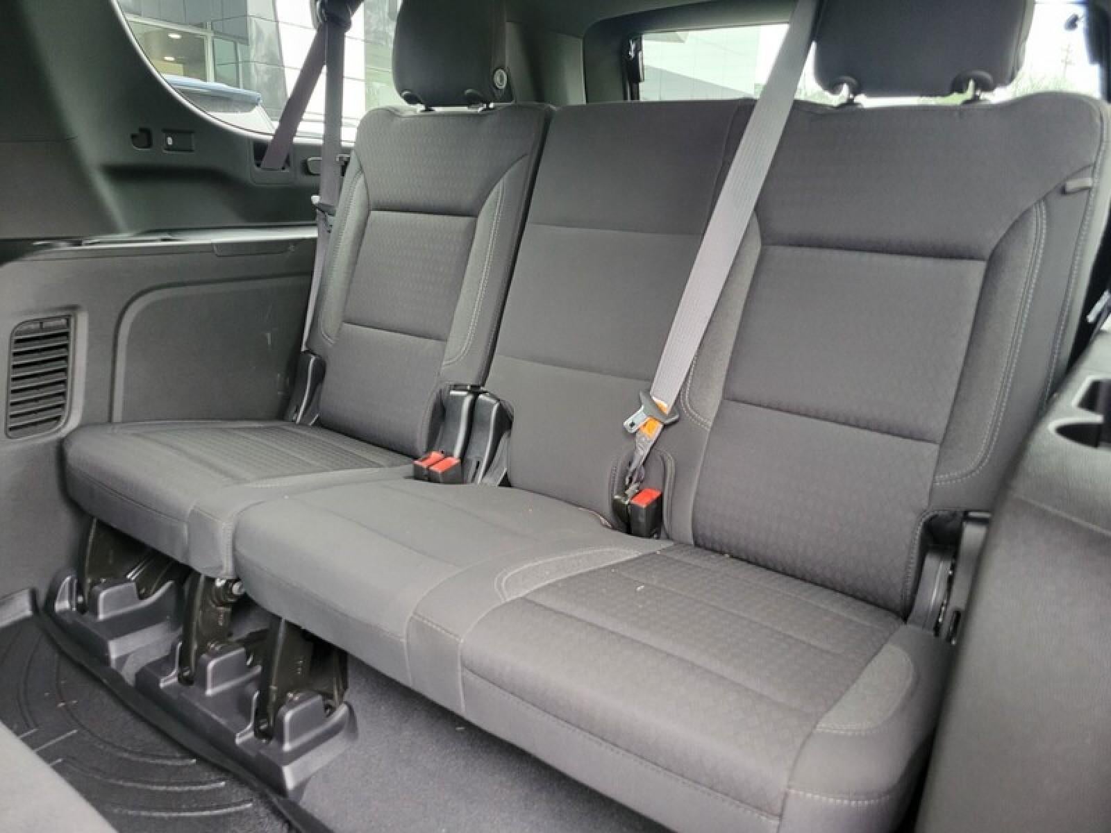 2023 GMC Yukon XL SLE