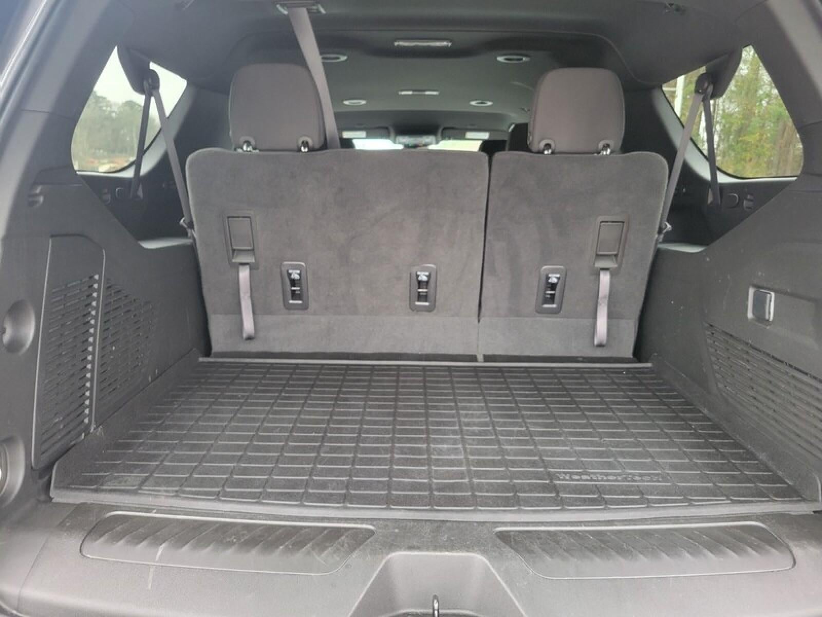 2023 GMC Yukon XL SLE