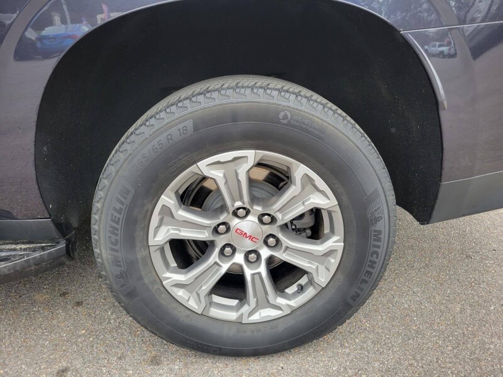 2023 GMC Yukon XL SLE