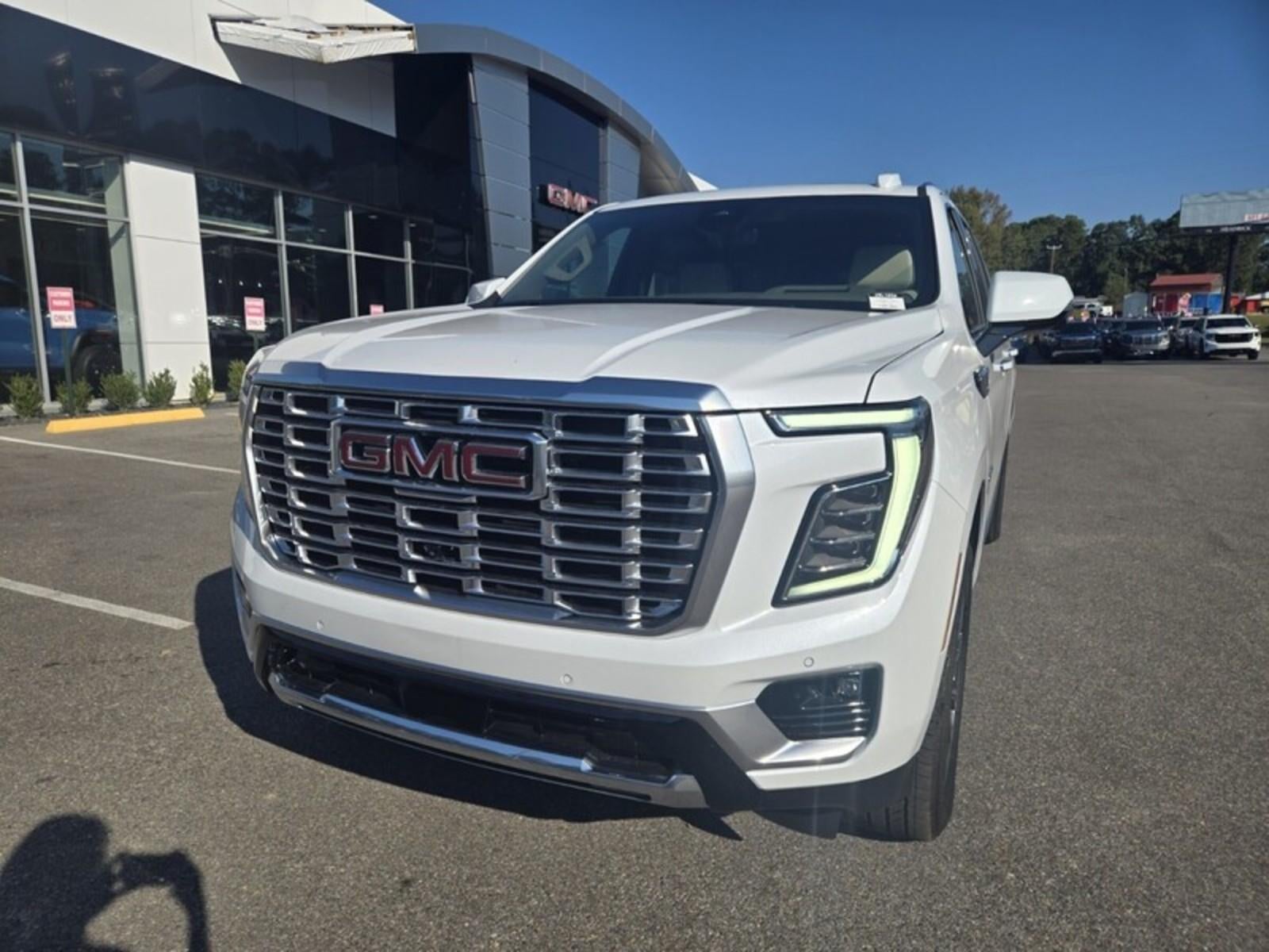 2026 GMC Yukon XL Denali - Photo 33