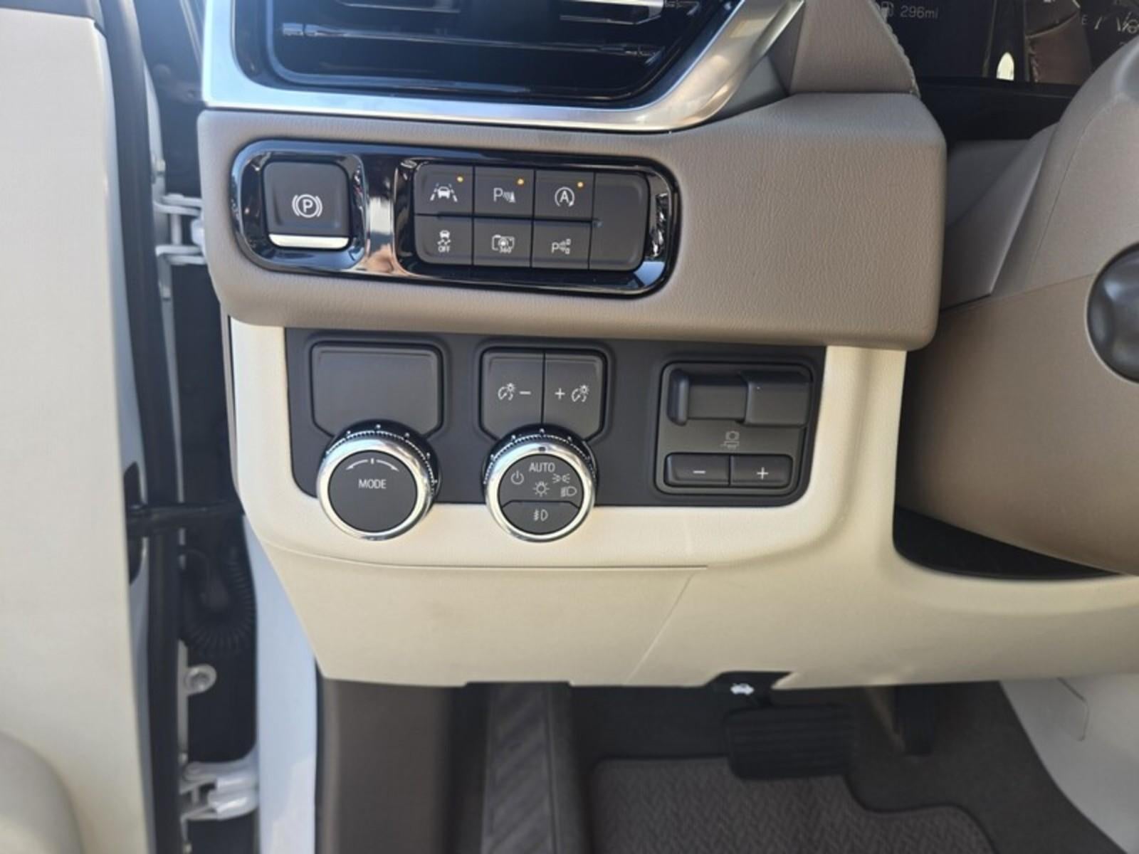 2026 GMC Yukon XL Denali - Photo 47
