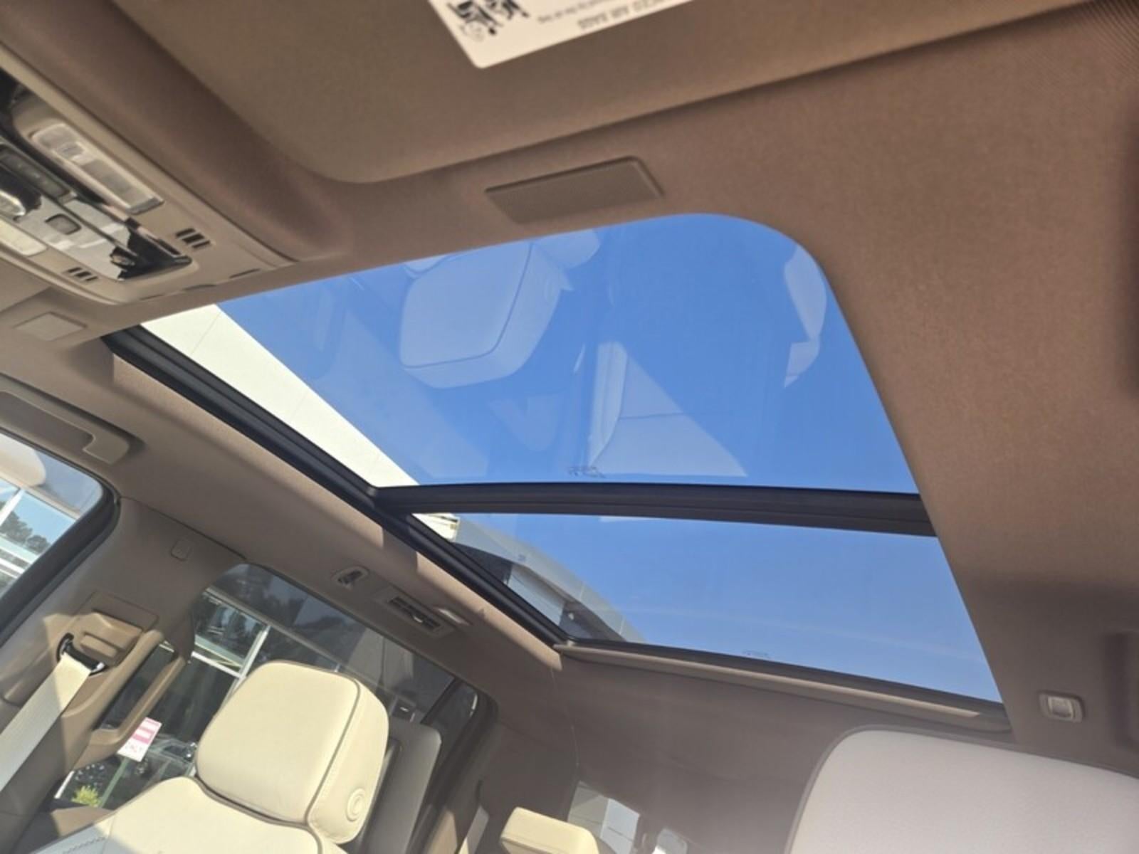 2026 GMC Yukon XL Denali - Photo 52