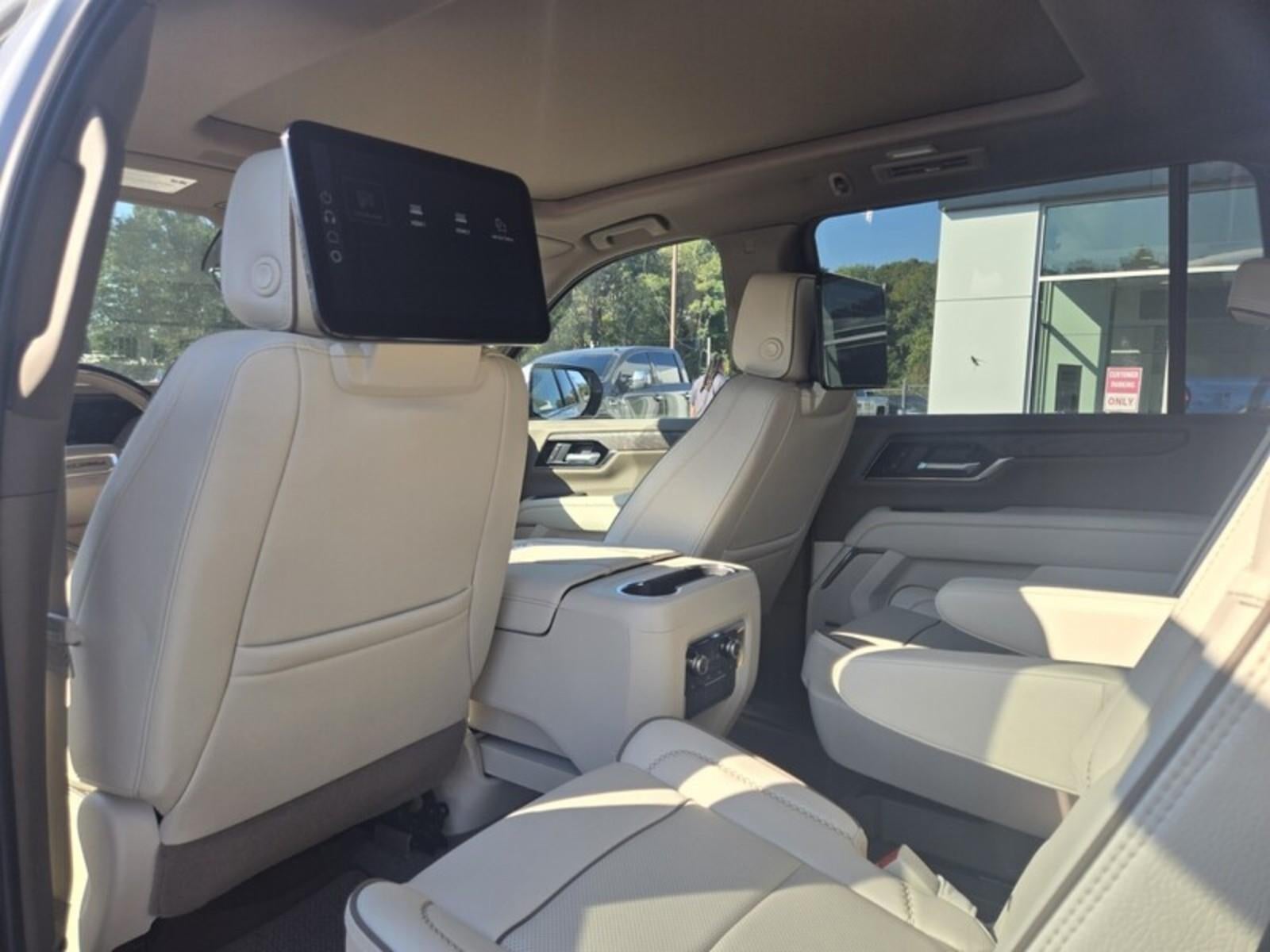 2026 GMC Yukon XL Denali - Photo 60