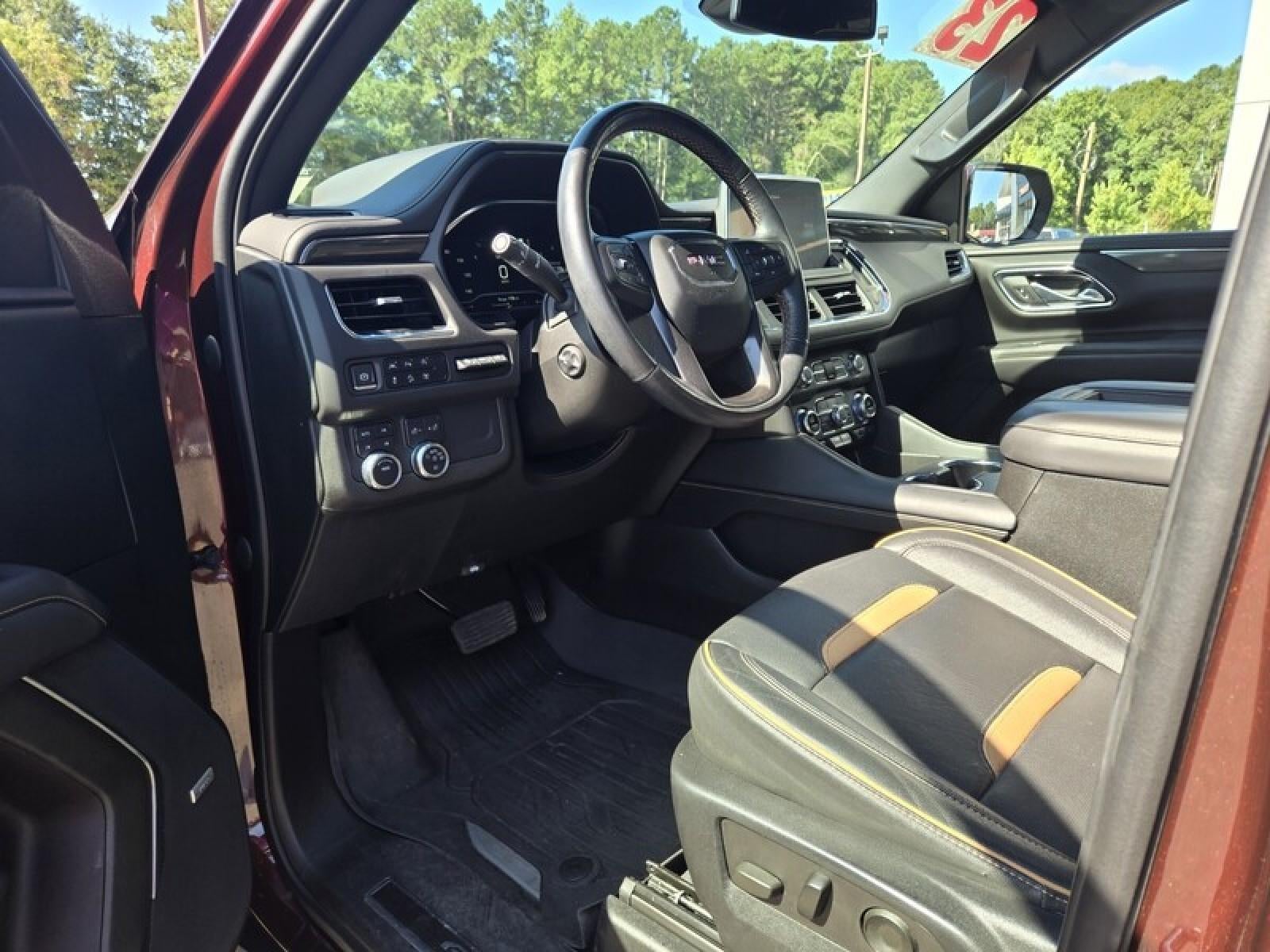 2023 GMC Yukon XL AT4