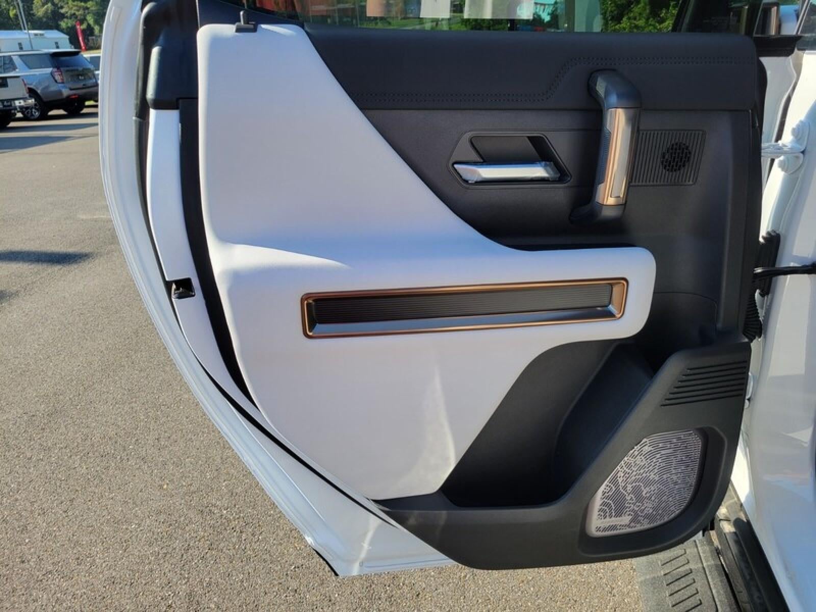 2025 GMC HUMMER EV SUV 2X