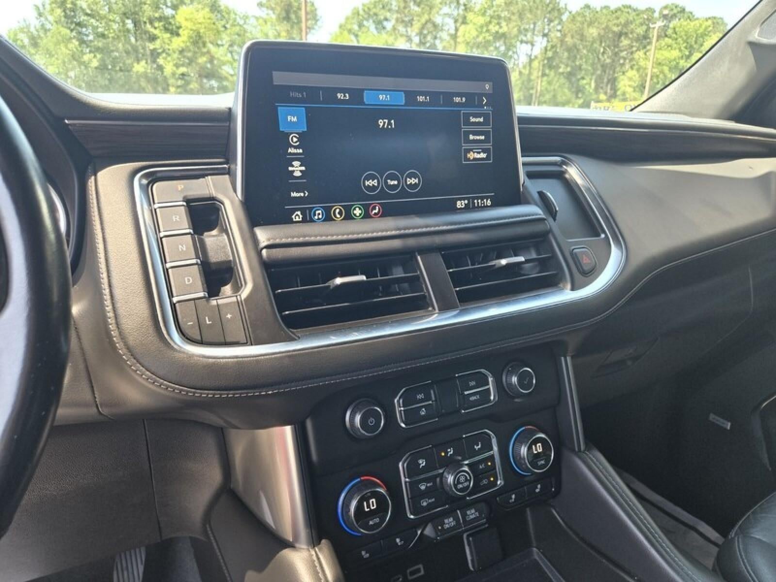 2021 Chevrolet Suburban Z71 - Photo 17
