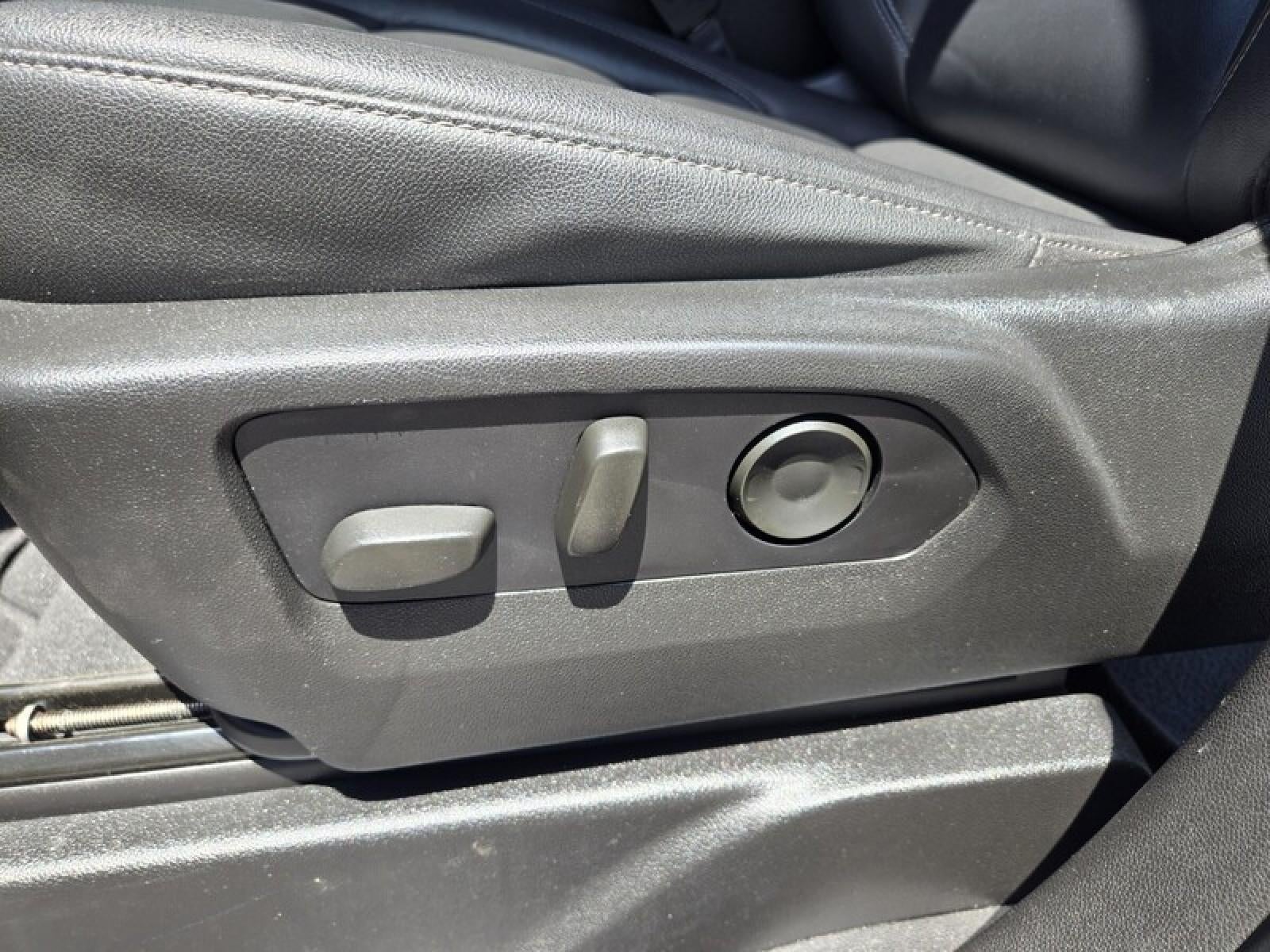 2021 Chevrolet Suburban Z71 - Photo 22
