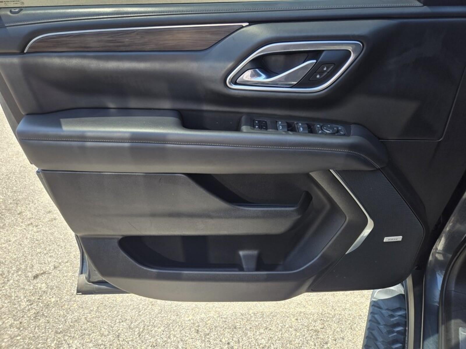 2021 Chevrolet Suburban Z71 - Photo 23
