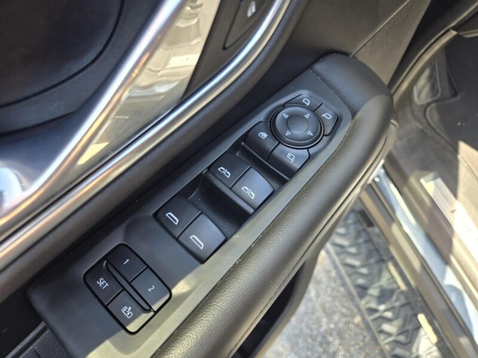 2021 Chevrolet Suburban Z71 - Photo 24
