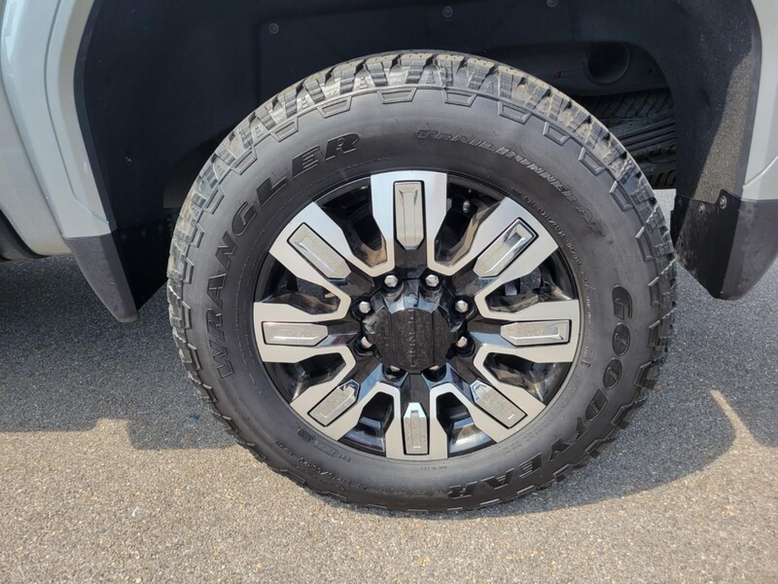 2025 GMC Sierra 2500 HD Denali