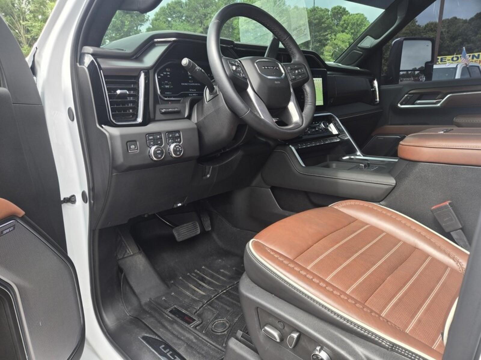 2025 GMC Sierra 3500 HD Denali Ultimate