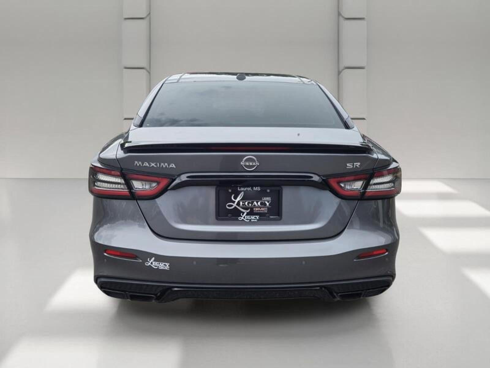 2023 Nissan Maxima SR