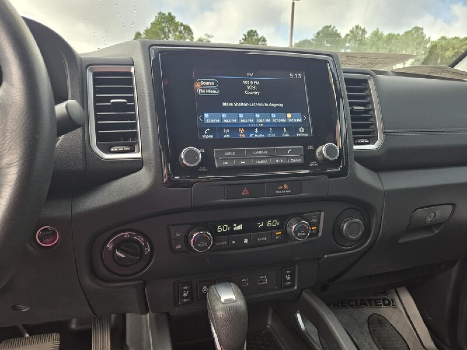 2022 Nissan Frontier SV