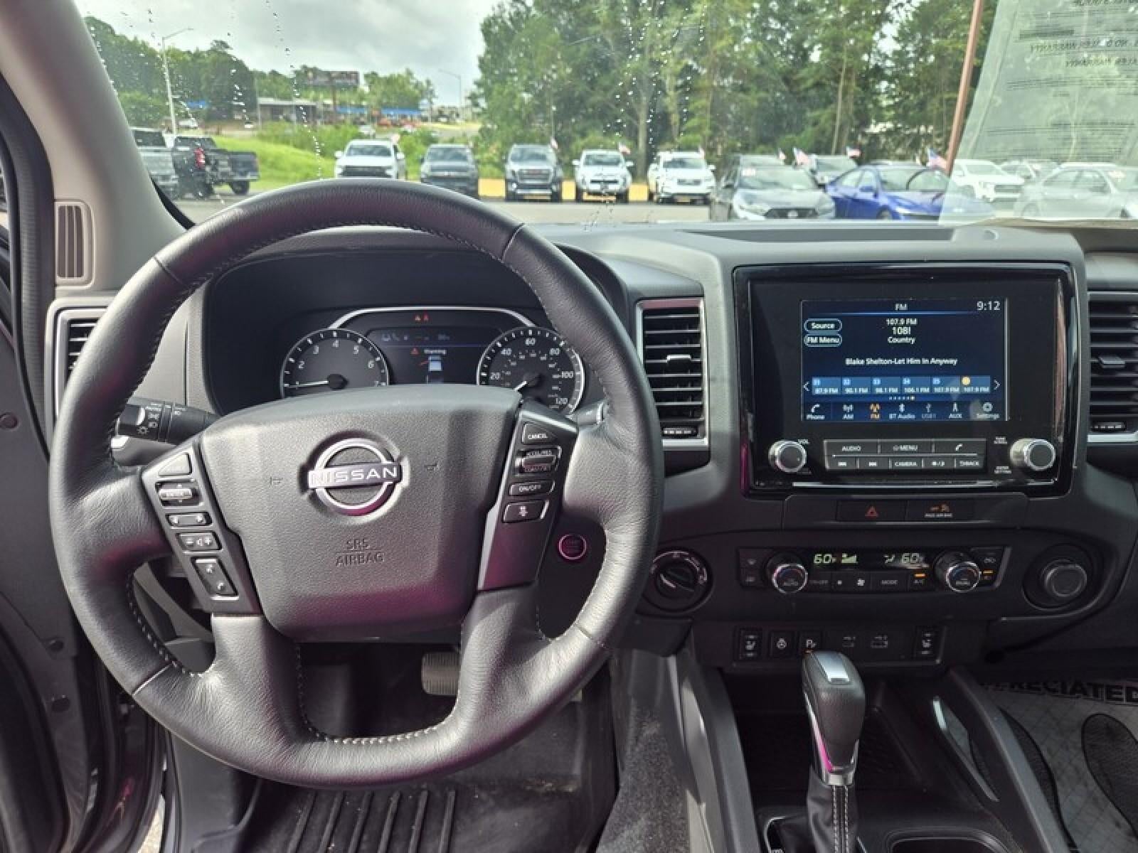 2022 Nissan Frontier SV
