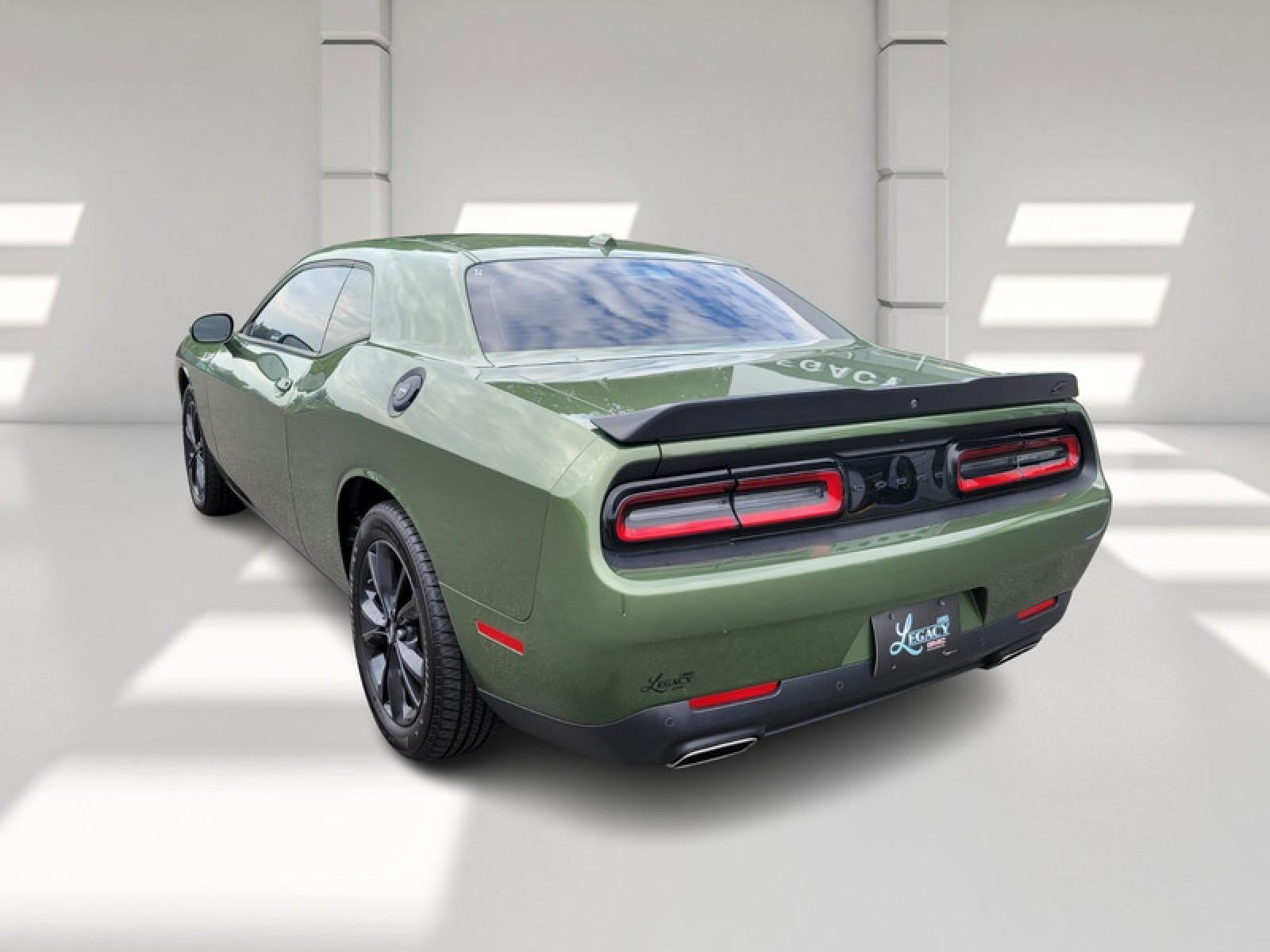 2022 Dodge Challenger SXT