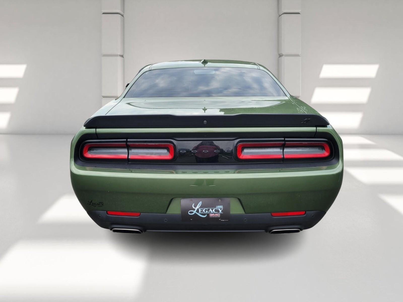 2022 Dodge Challenger SXT