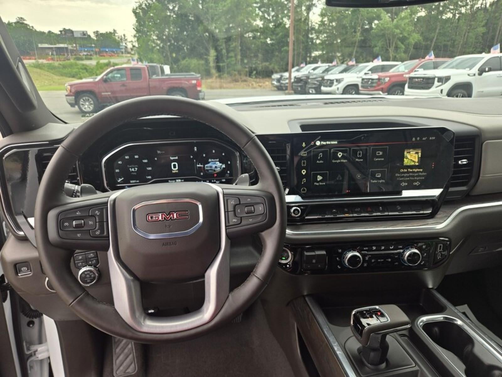 2025 GMC Sierra 1500 SLT