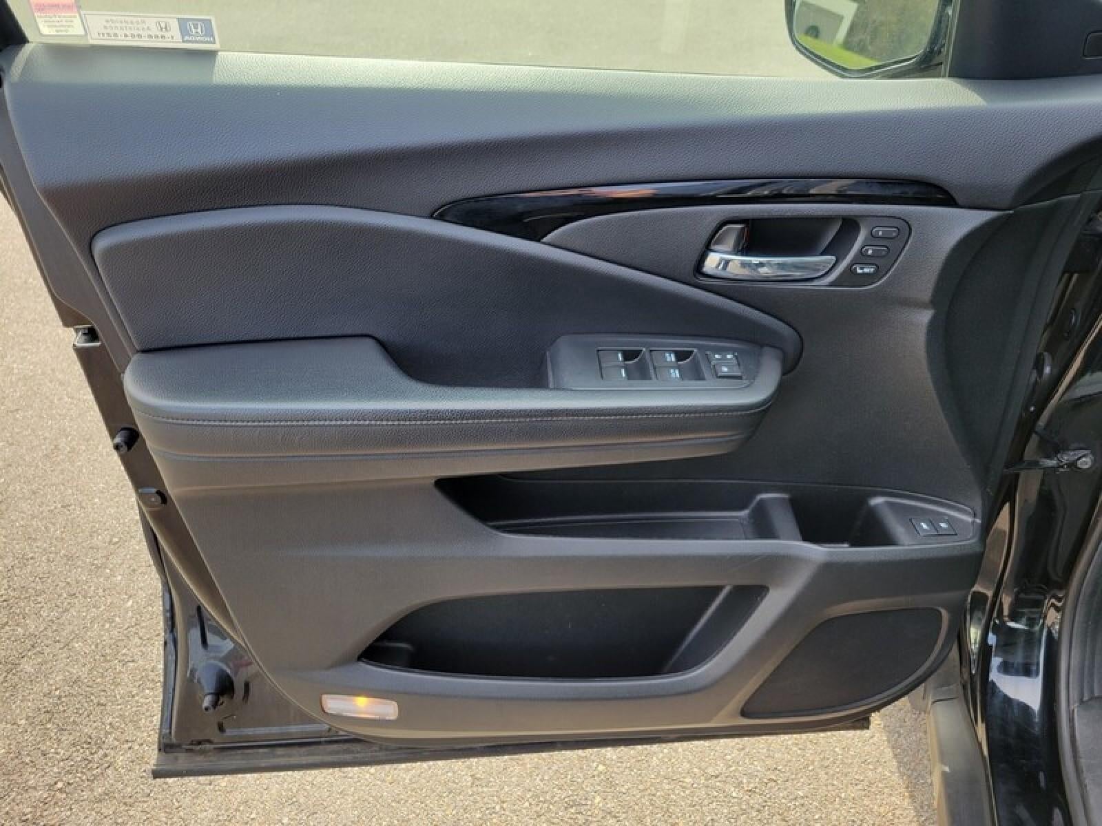 2021 Honda Pilot Touring 8-Passenger