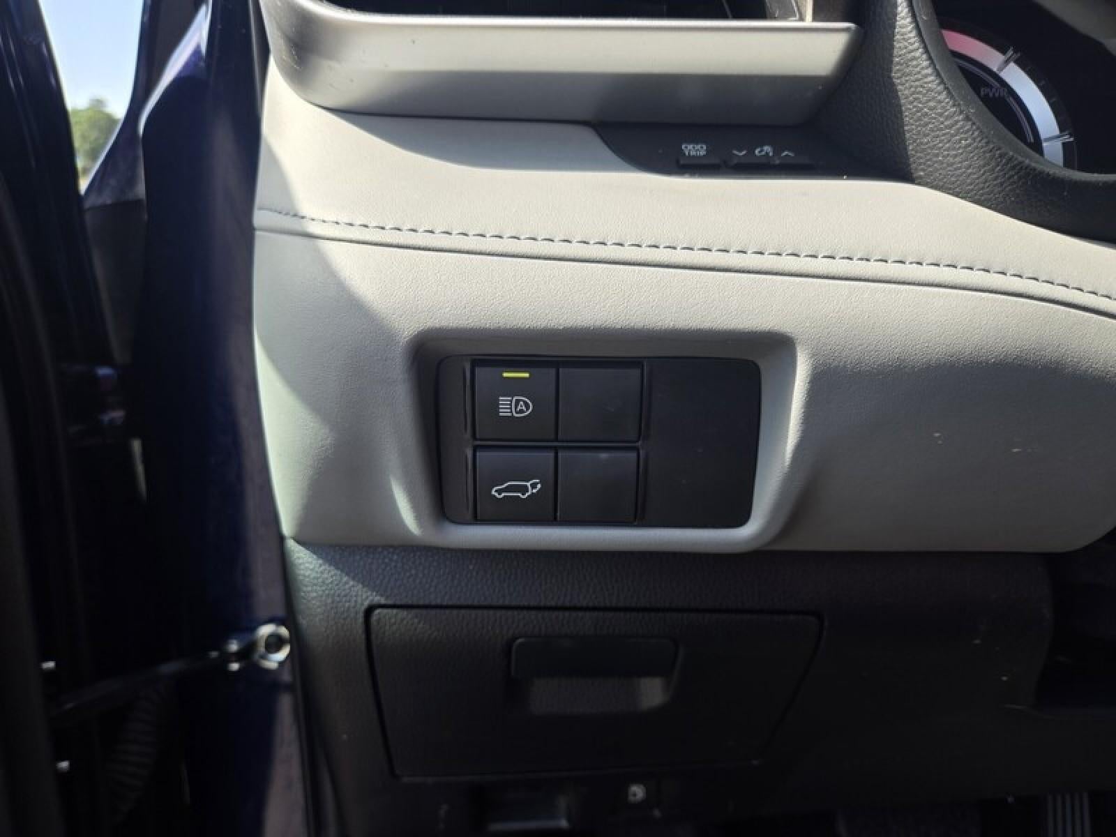 2023 Toyota Highlander Hybrid LE