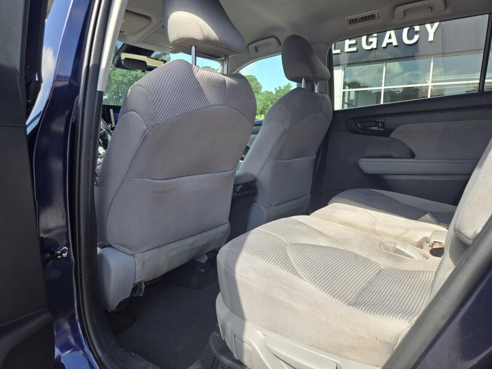 2023 Toyota Highlander Hybrid LE