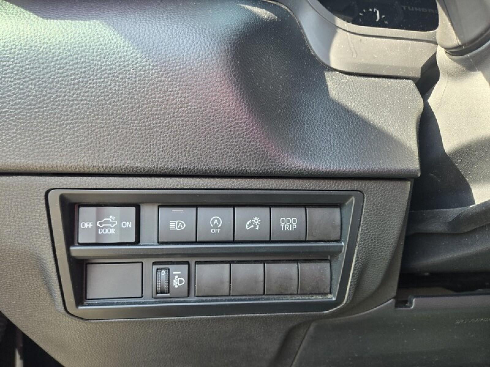 2023 Toyota Tundra 4WD SR5