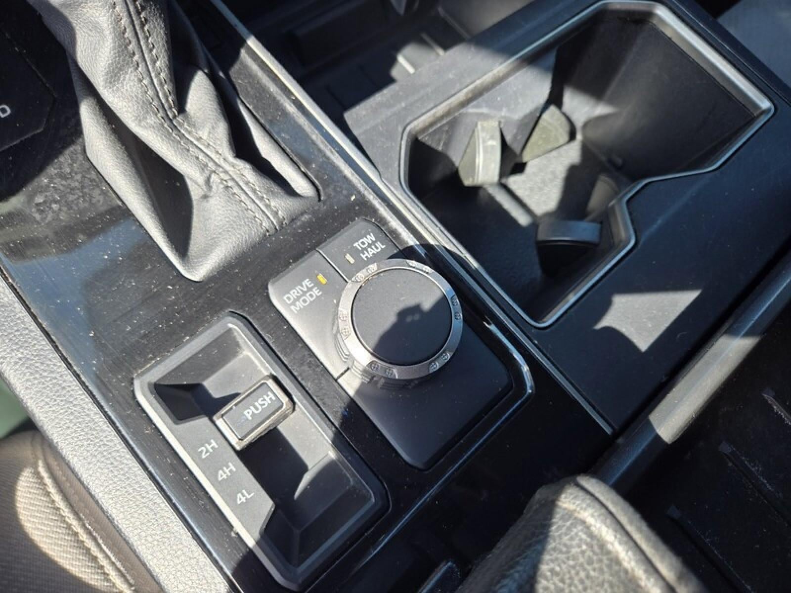 2023 Toyota Tundra 4WD SR5
