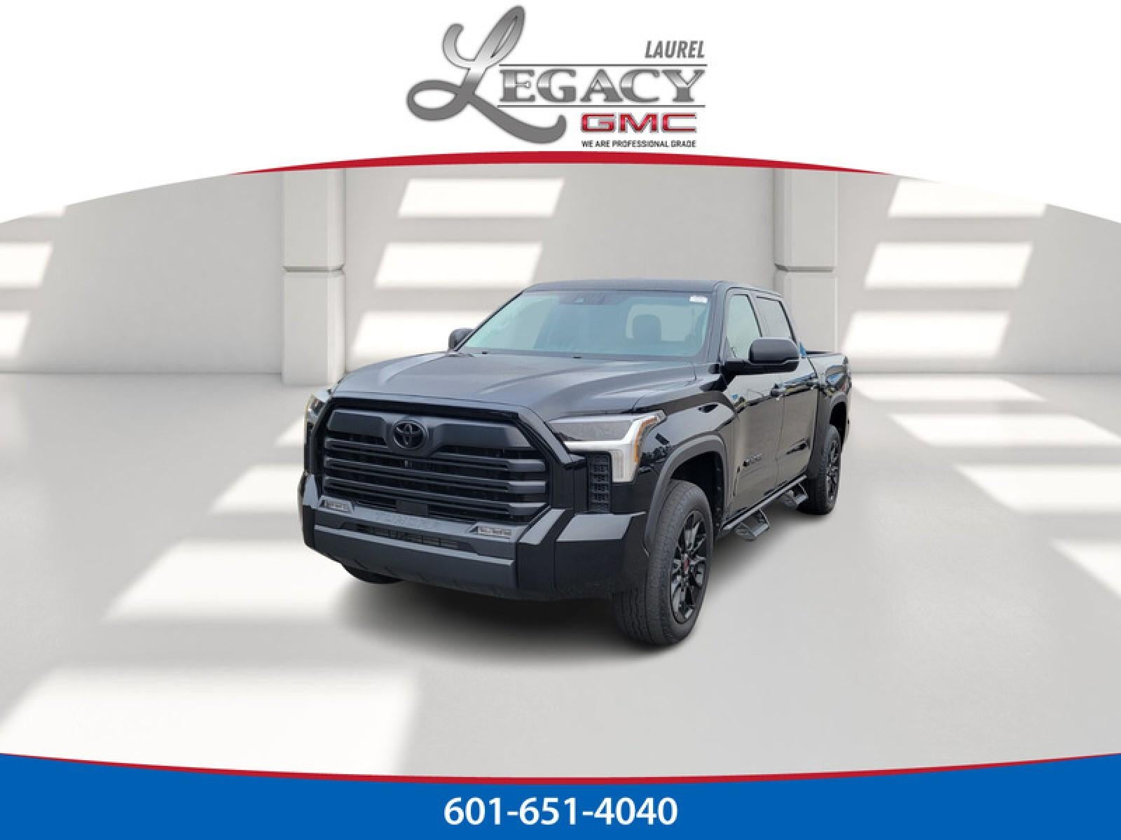 2023 Toyota Tundra 4WD SR5