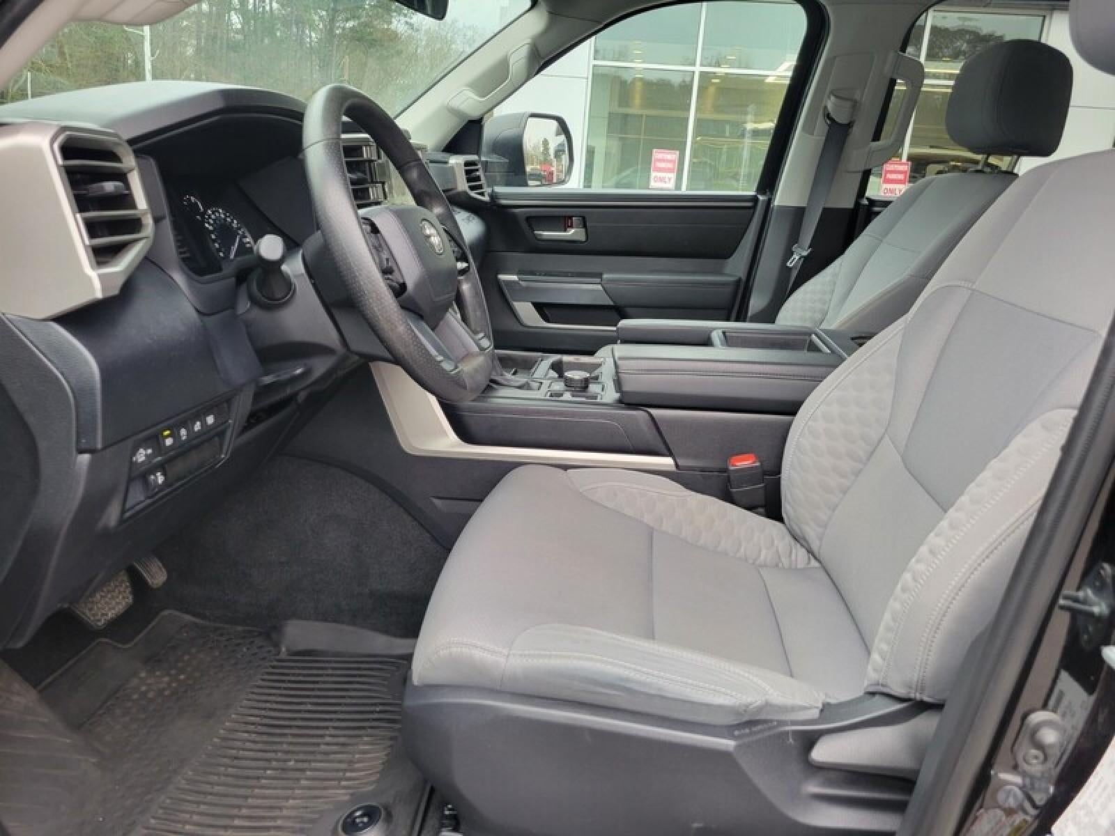 2023 Toyota Tundra 4WD SR5