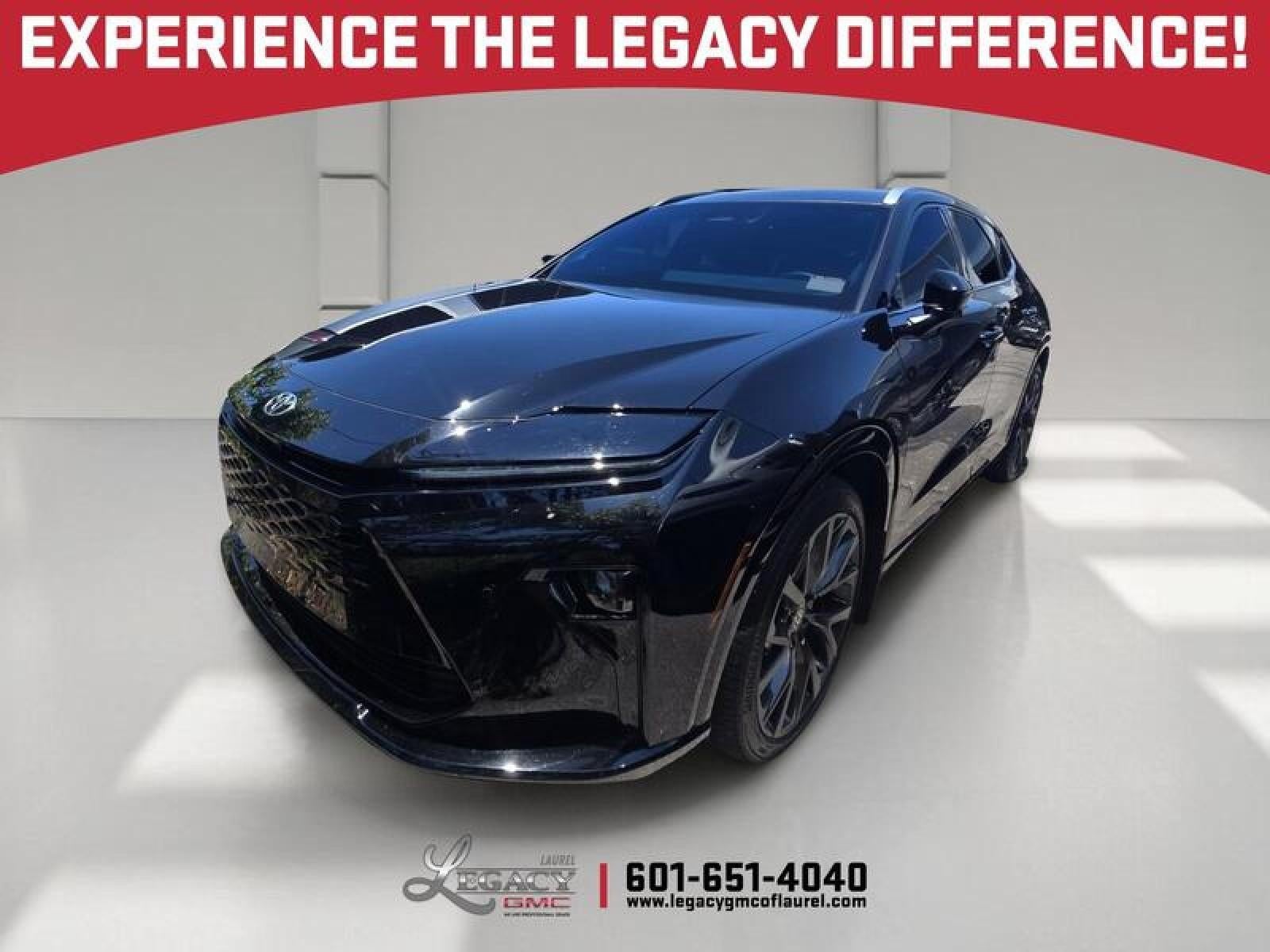 2025 Toyota Crown Signia XLE