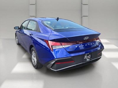 2025 Hyundai Elantra SE