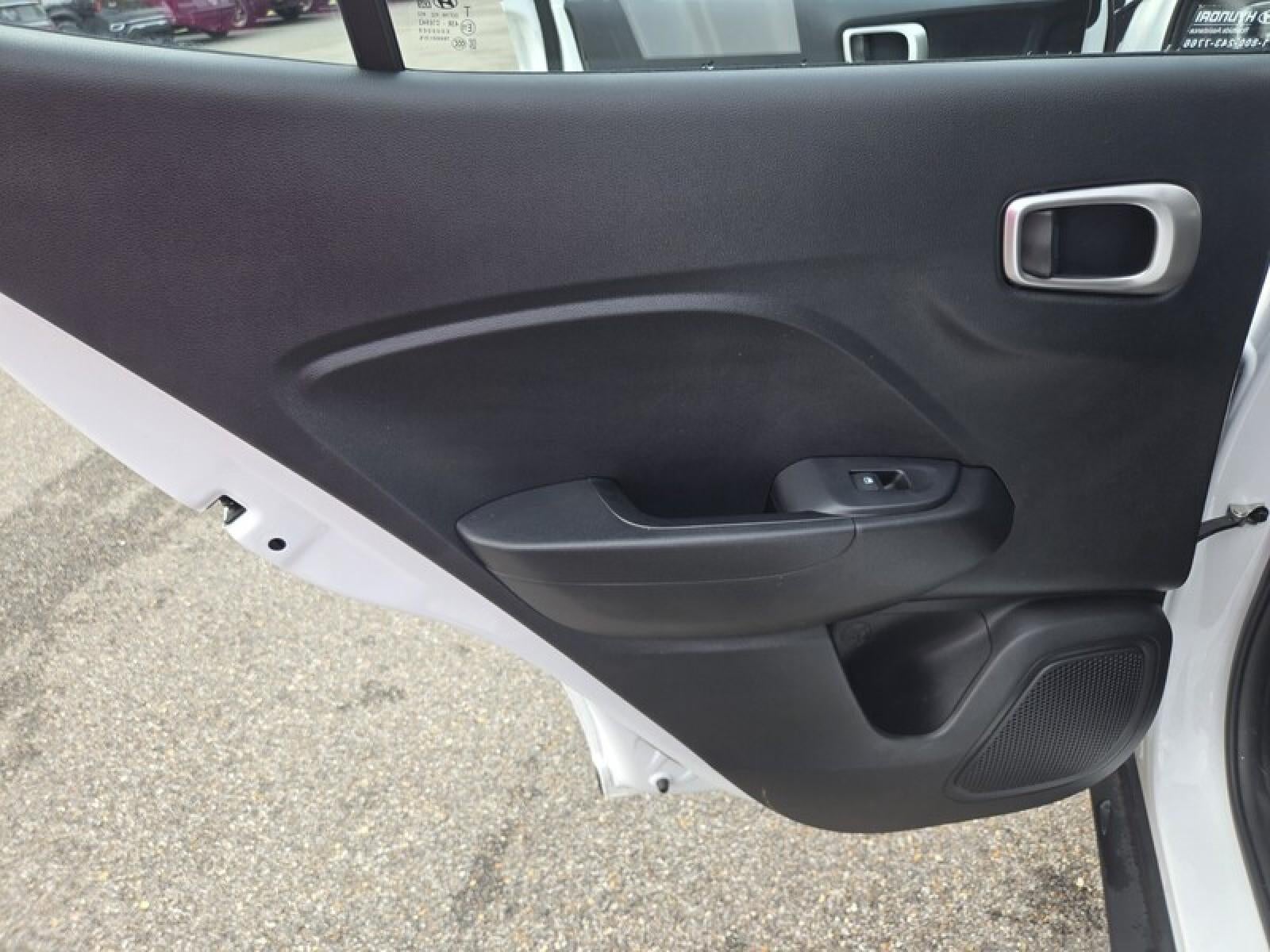 2024 Hyundai Venue SE