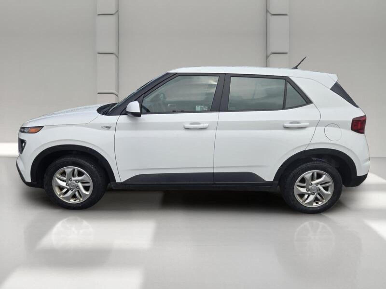 2024 Hyundai Venue SE