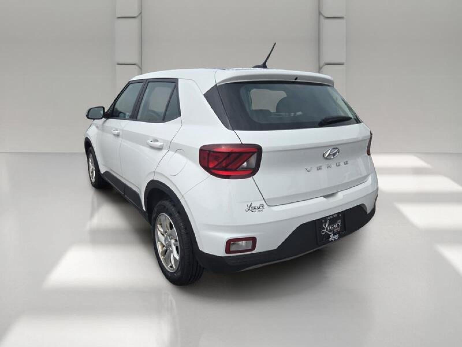 2024 Hyundai Venue SE