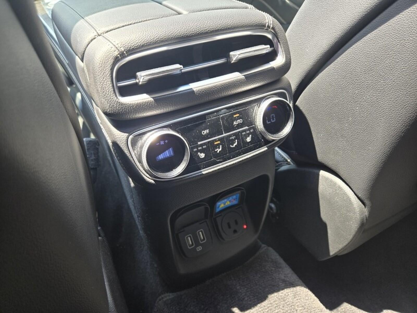 2022 Genesis GV80 Base