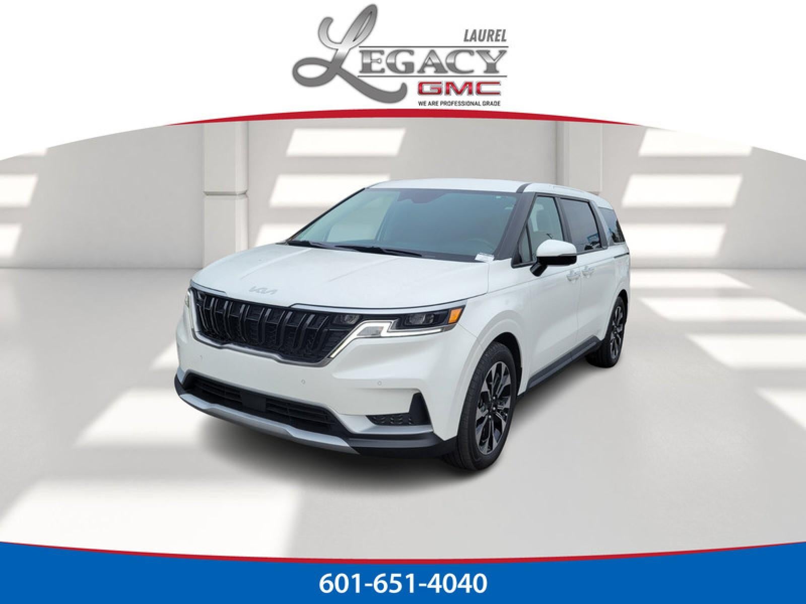 2024 Kia Carnival EX