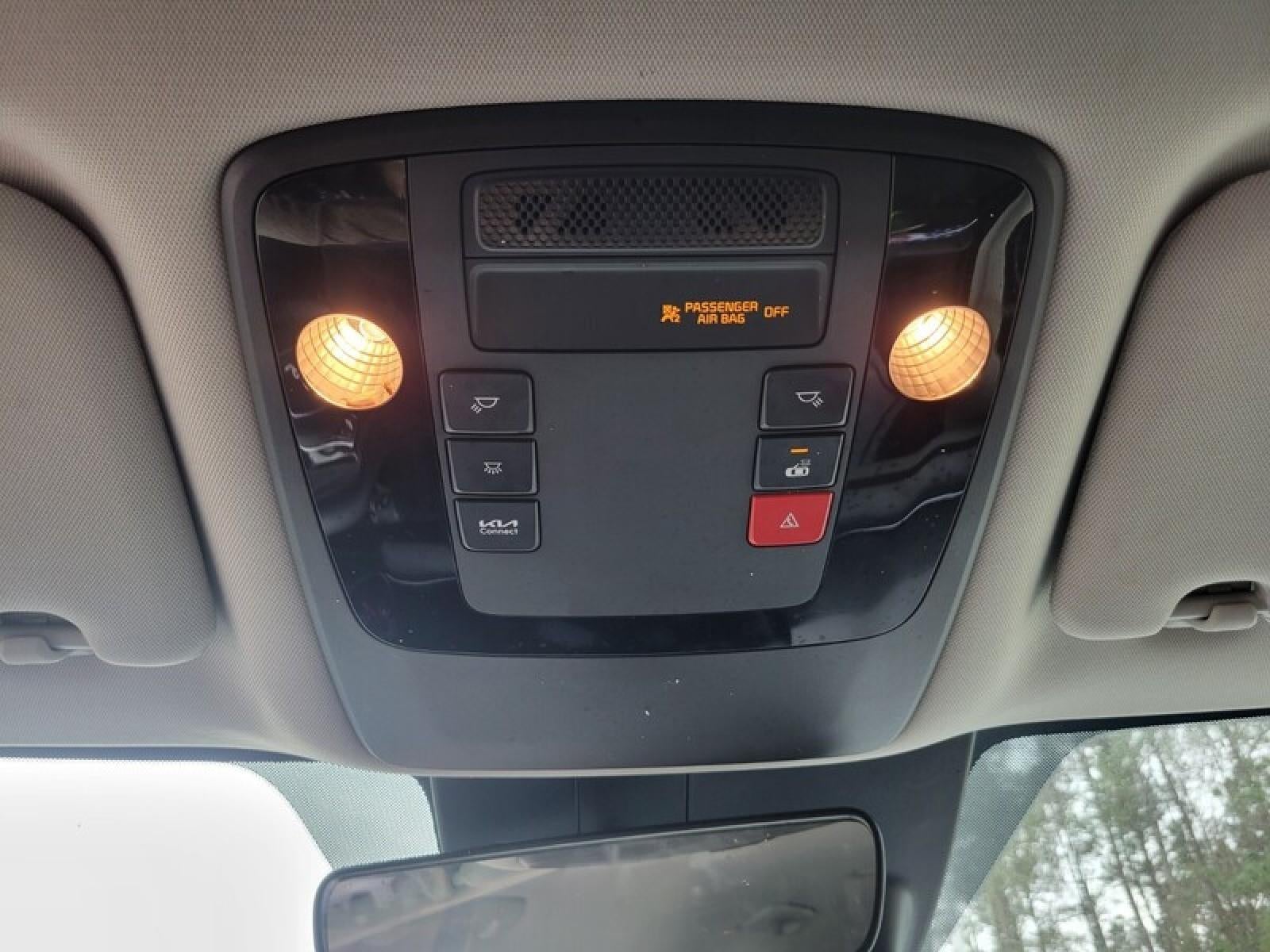 2024 Kia Carnival EX