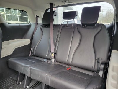 2024 Kia Carnival EX