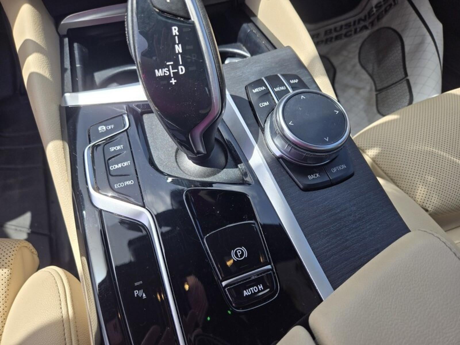 2023 BMW 5 Series 530i