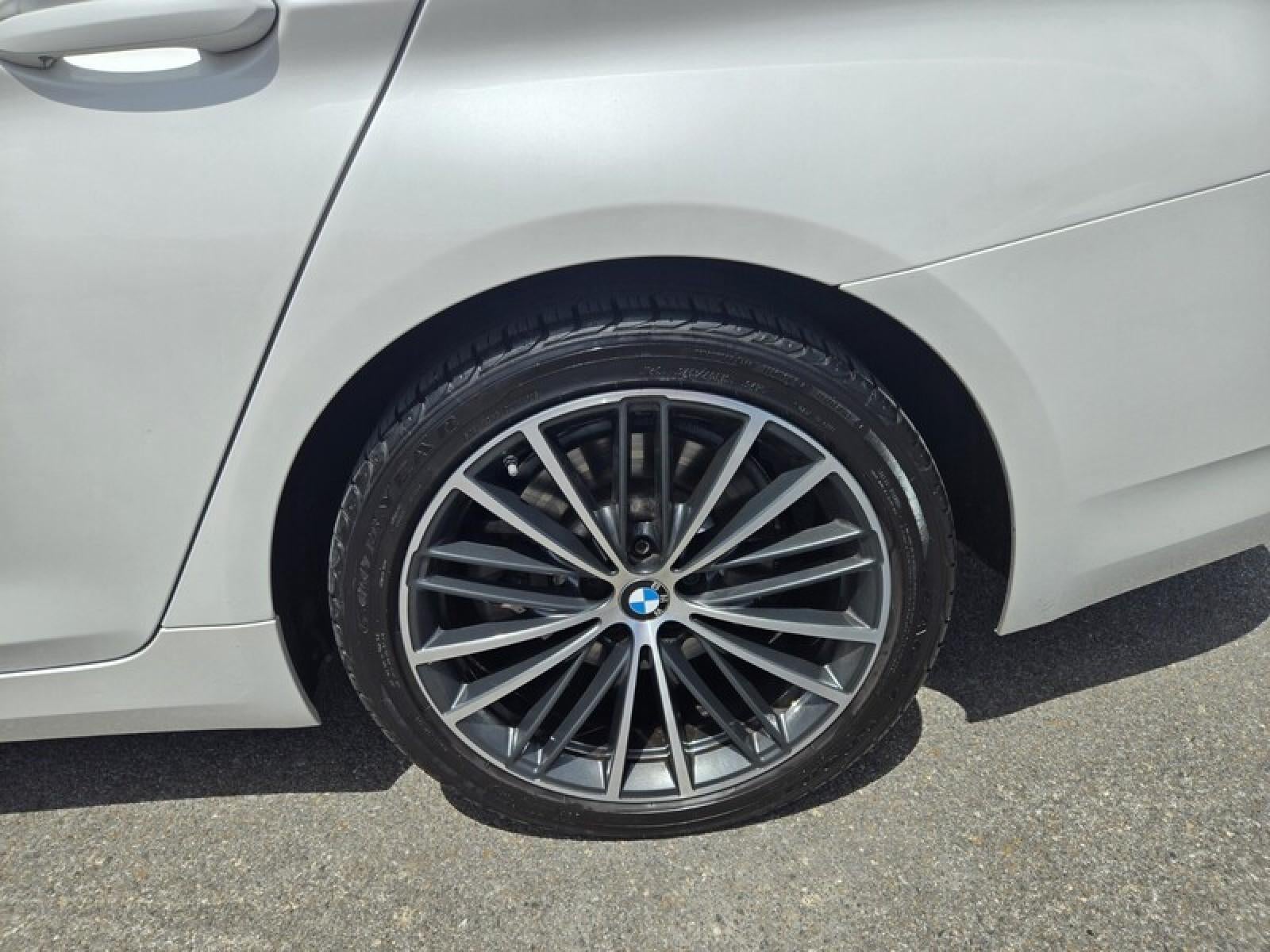 2023 BMW 5 Series 530i