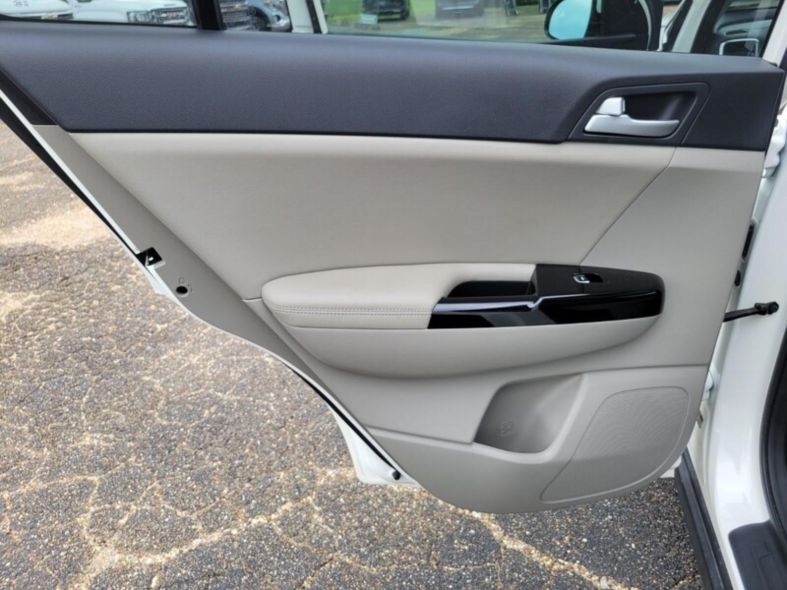 2022 Kia Sportage EX